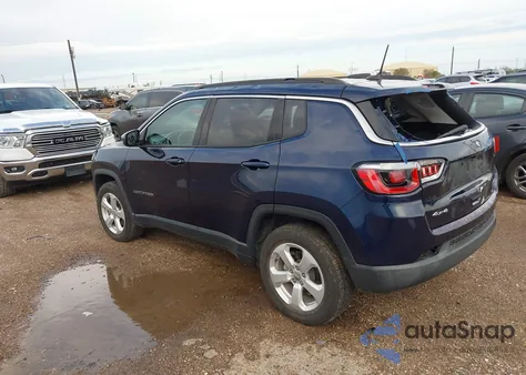 2019 Jeep Compass Latitude 4X4 z USA, uszkodzony, nr VIN 3C4NJDBB7KT596903